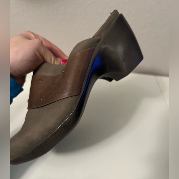 Naot | Appeal Studded Clogs Olive Green/Brown Sz 37/6 - Picture 5 of 8